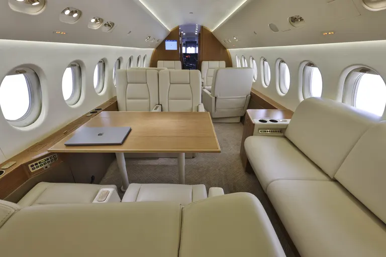 1988 Dassault Falcon 900B - Photo 6