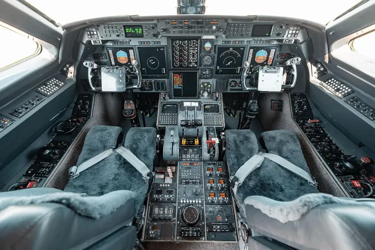1988 Gulfstream GIV - Photo 2