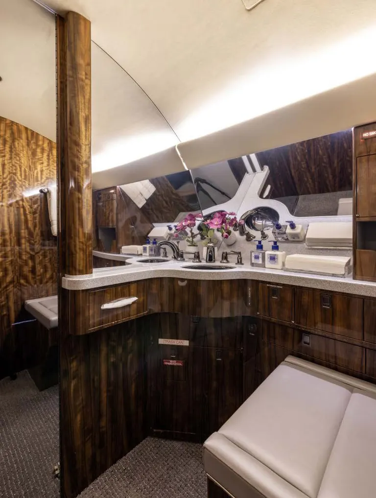 1990 Gulfstream GIV - Photo 8