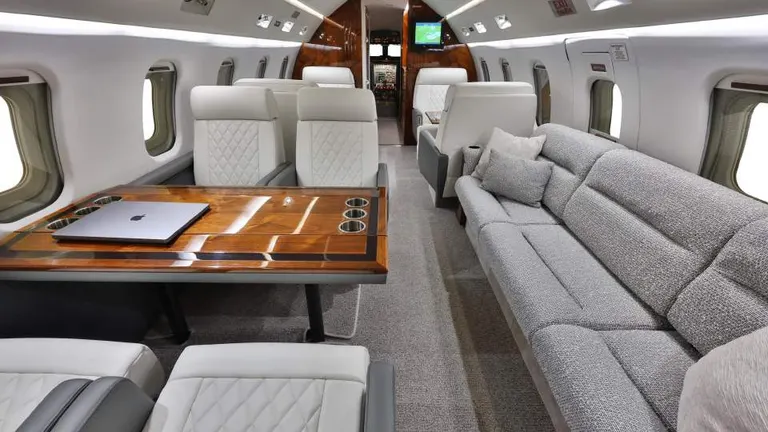 1993 Bombardier Challenger 601 - Photo 8