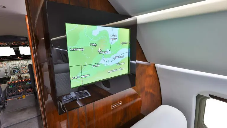 1993 Bombardier Challenger 601 - Photo 10