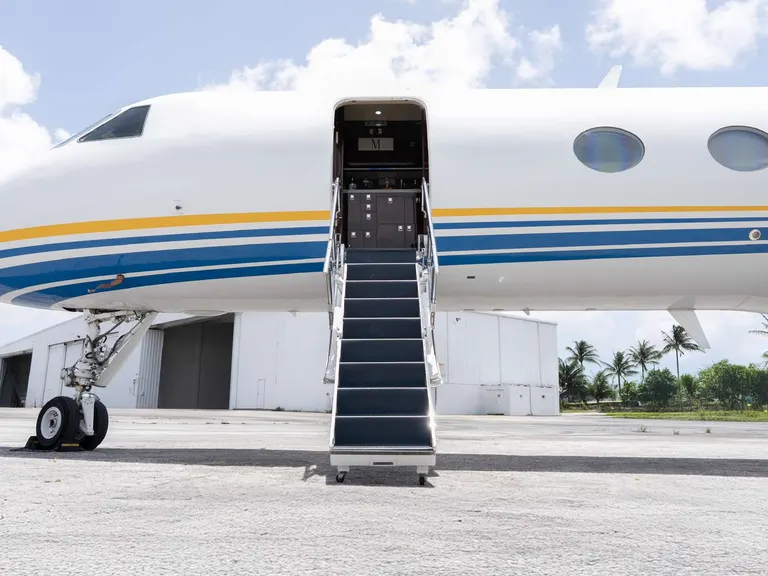 1997 Gulfstream GV - Photo 11