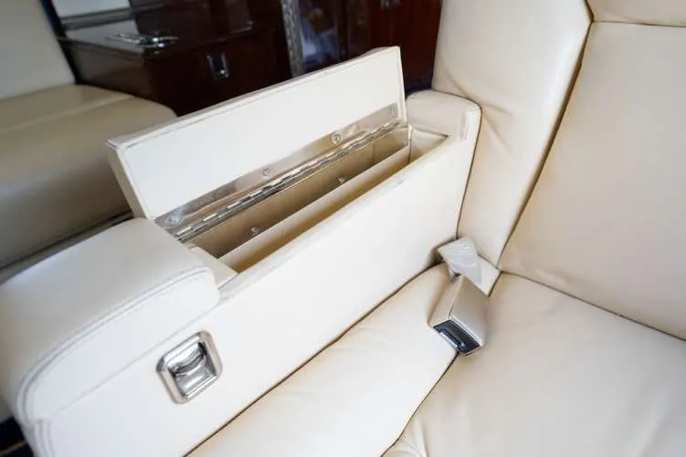 1997 Gulfstream GV - Photo 21