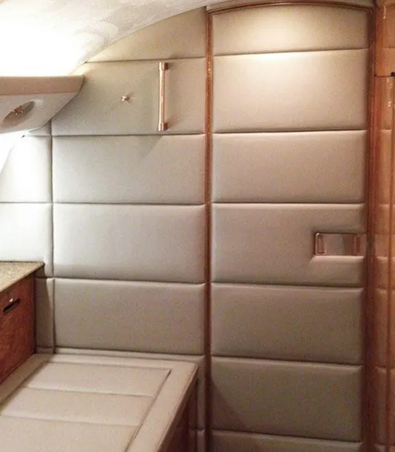 1998 Bombardier Challenger 604 - Photo 14