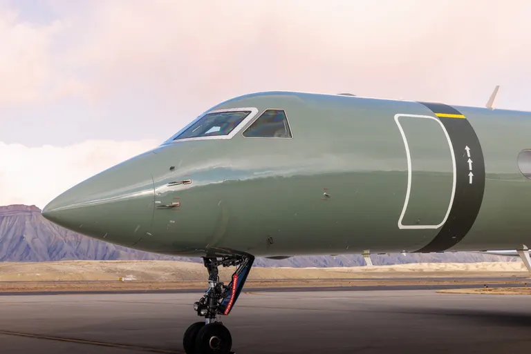 1998 Gulfstream GV exterior