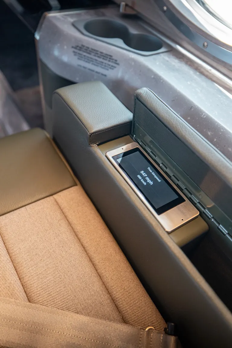 1998 Gulfstream GV cabin