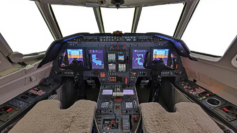 2000 Dassault Falcon 50EX - Photo 2