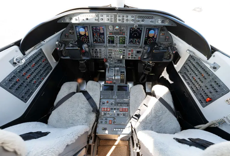 2001 Bombardier Learjet 45 - Photo 10