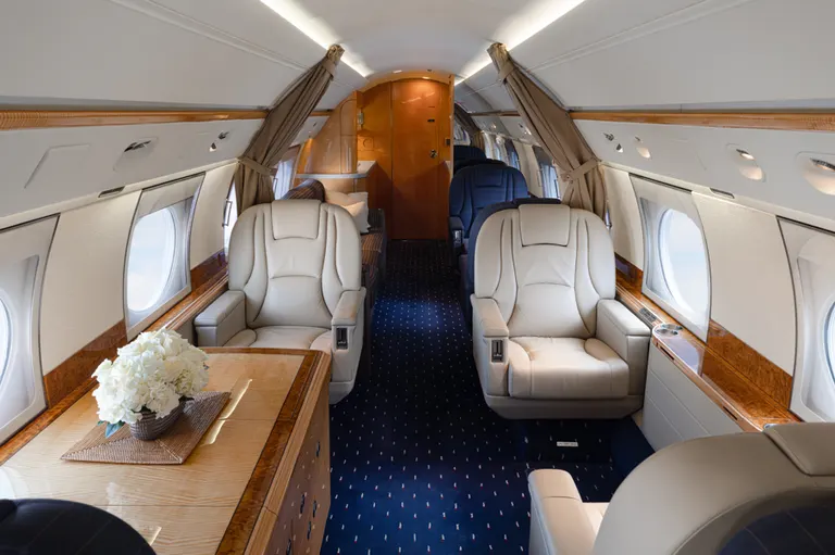 2001 Gulfstream GIV-SP - Photo 4