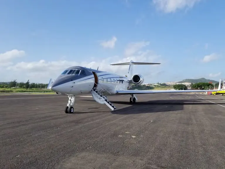 2003 Gulfstream G550 exterior
