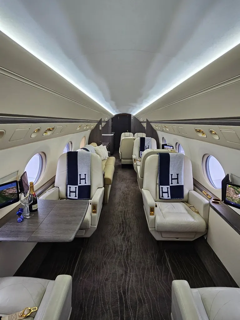 2003 Gulfstream G550 cabin