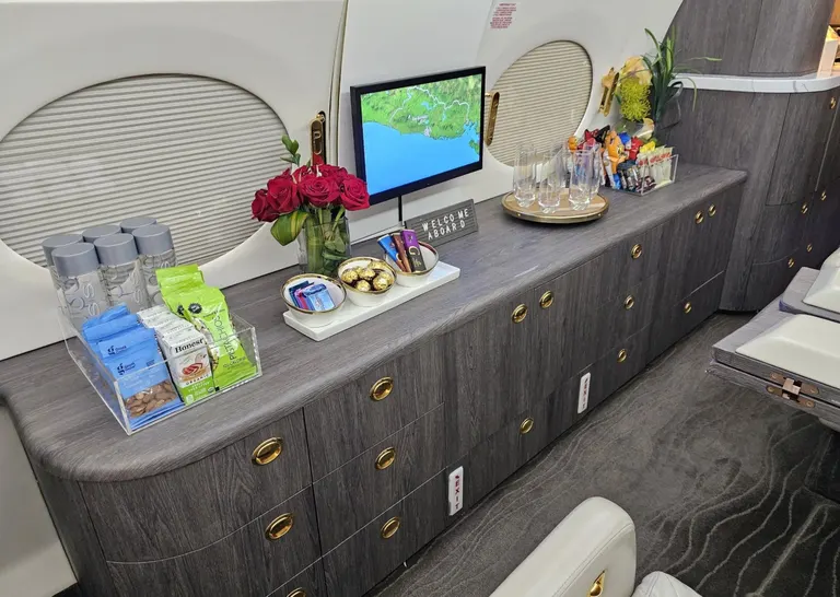 2003 Gulfstream G550 cabin