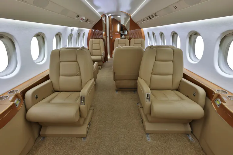 2004 Dassault Falcon 2000EX - Photo 9