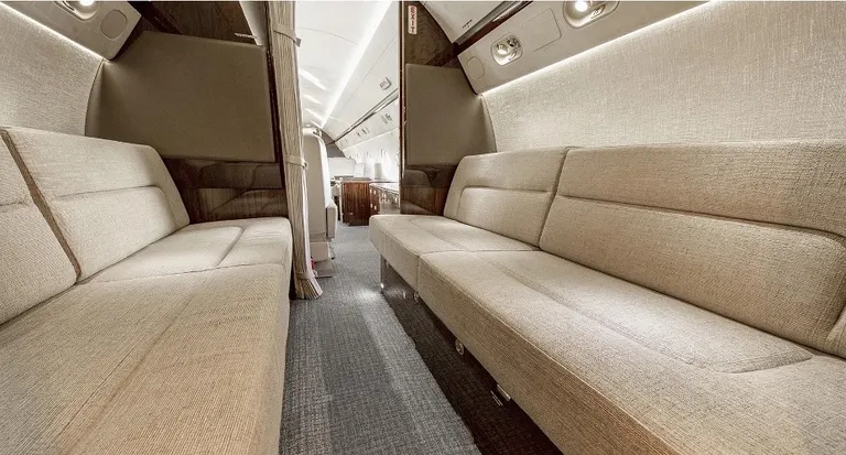 2004 Gulfstream G550 cabin