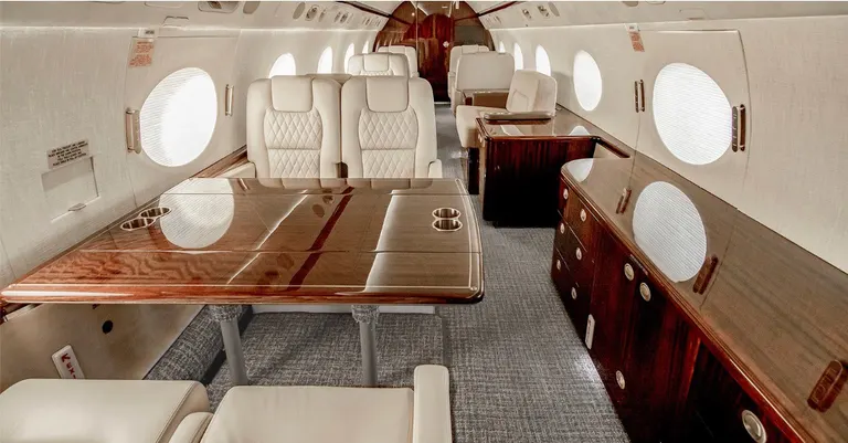 2004 Gulfstream G550 cabin