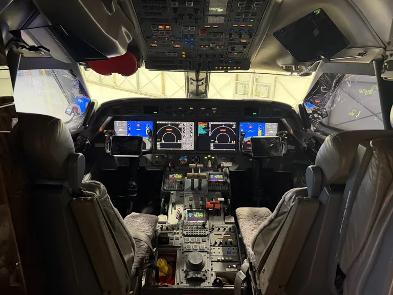 2004 Gulfstream G550 cabin