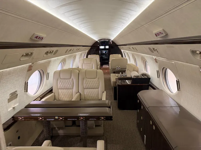 2004 Gulfstream G550 cabin