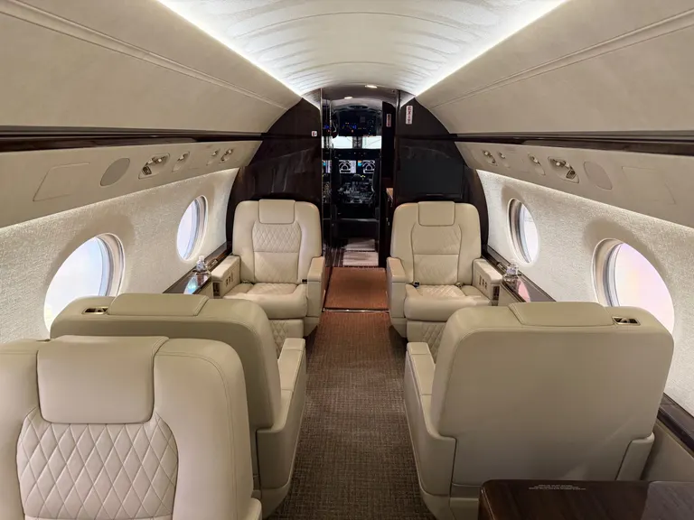 2004 Gulfstream G550 cabin