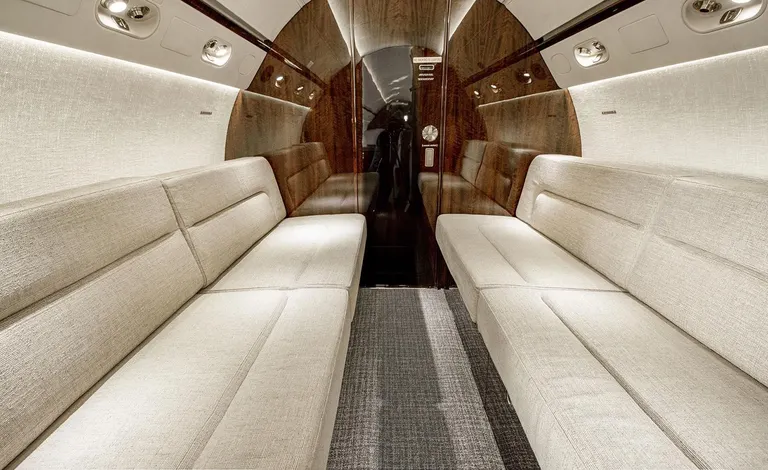 2004 Gulfstream G550 cabin