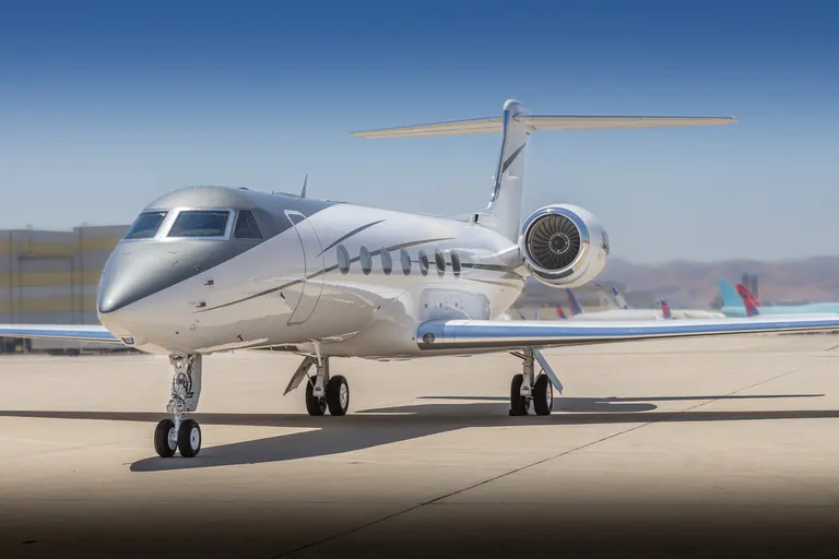 2004 Gulfstream G550 exterior