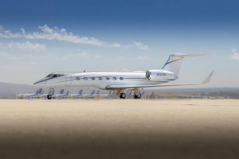 2004 Gulfstream G550 exterior