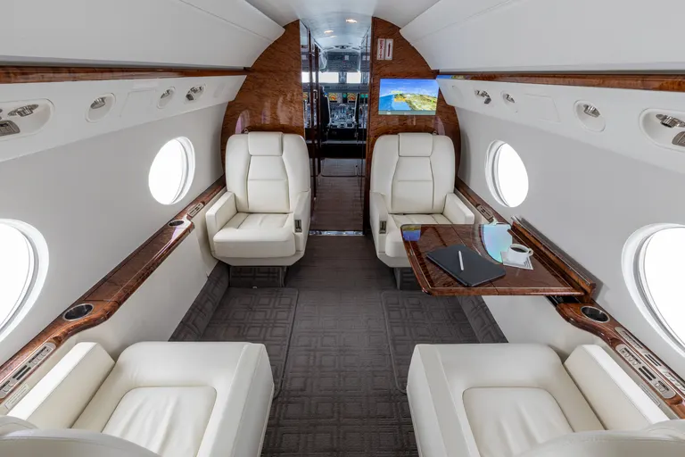 2004 Gulfstream G550 cabin