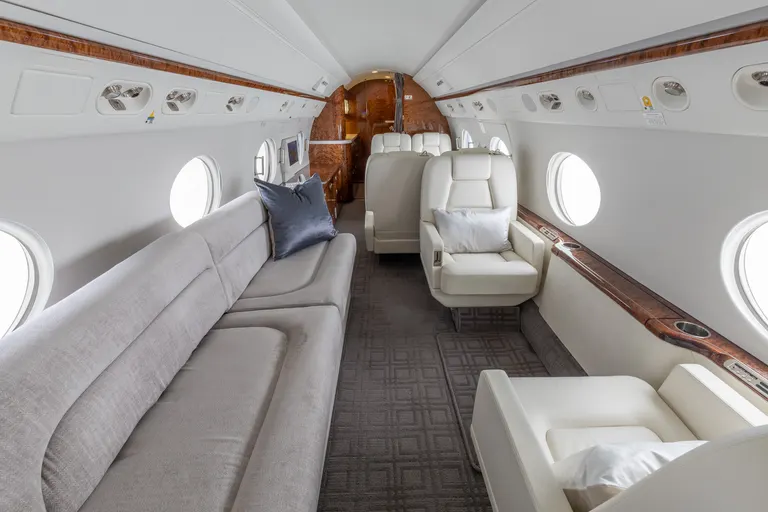 2004 Gulfstream G550 cabin