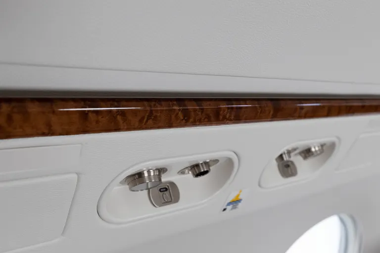 2004 Gulfstream G550 cabin