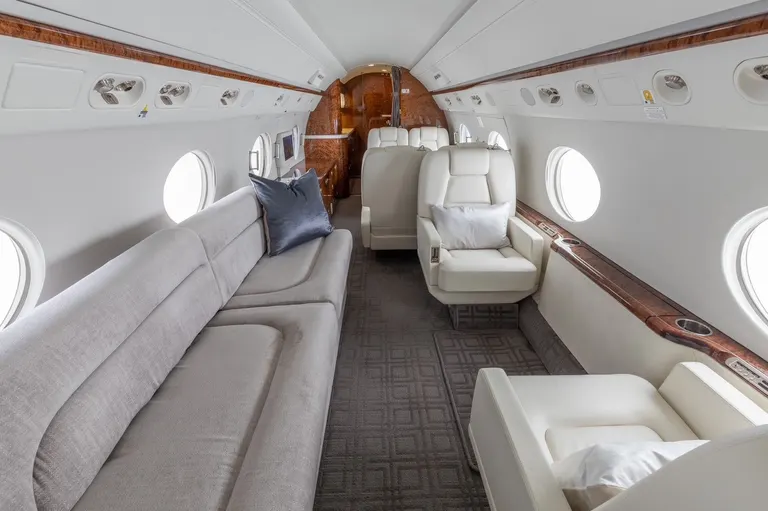 2004 Gulfstream G550 cabin