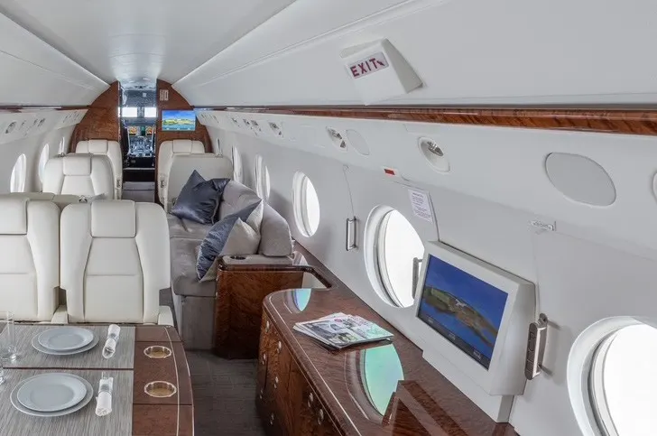 2004 Gulfstream G550 cabin