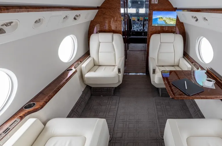 2004 Gulfstream G550 cabin
