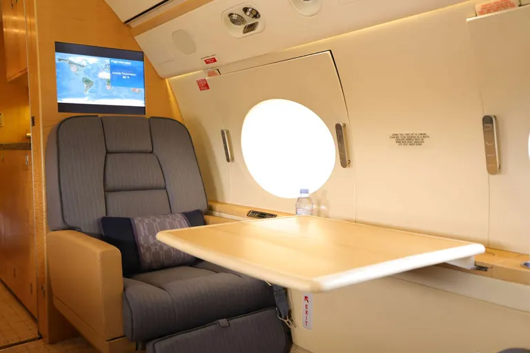 2005 Gulfstream G550 cabin