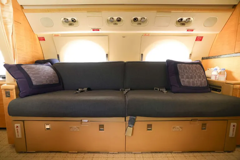 2005 Gulfstream G550 cabin