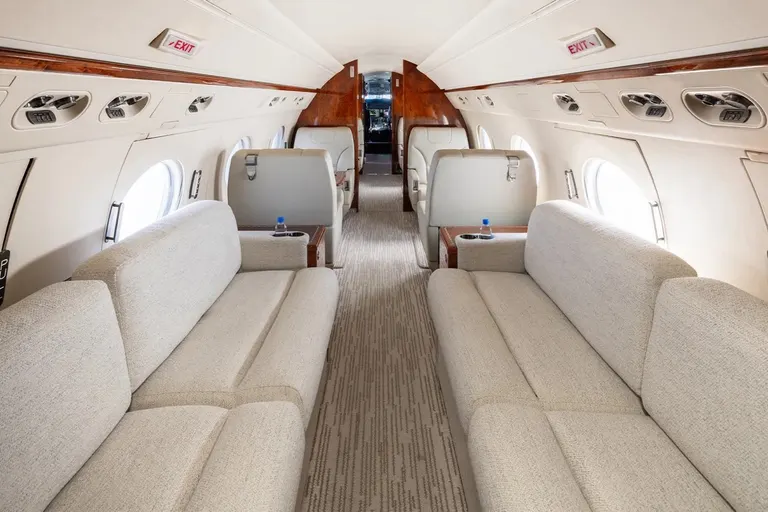 2006 Gulfstream G550 cabin