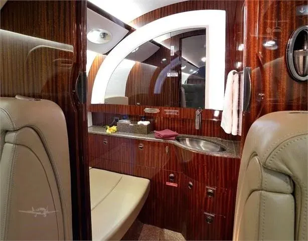 2007 Gulfstream G150 - Photo 5