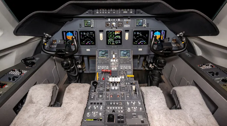 2007 Gulfstream G200 - Photo 12