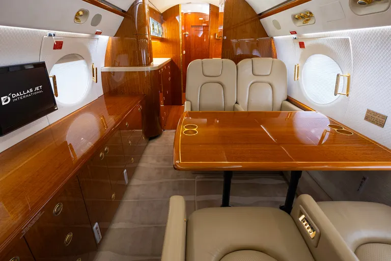 2007 Gulfstream G450 - Photo 7