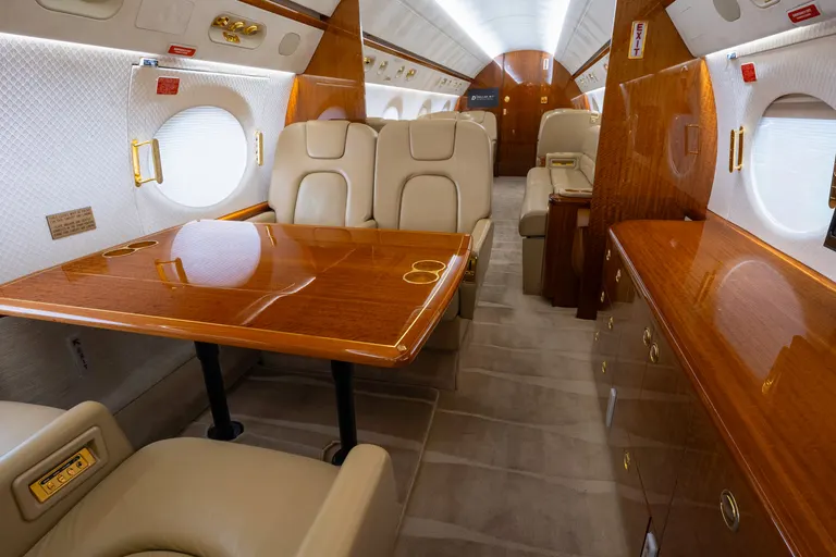 2007 Gulfstream G450 - Photo 9
