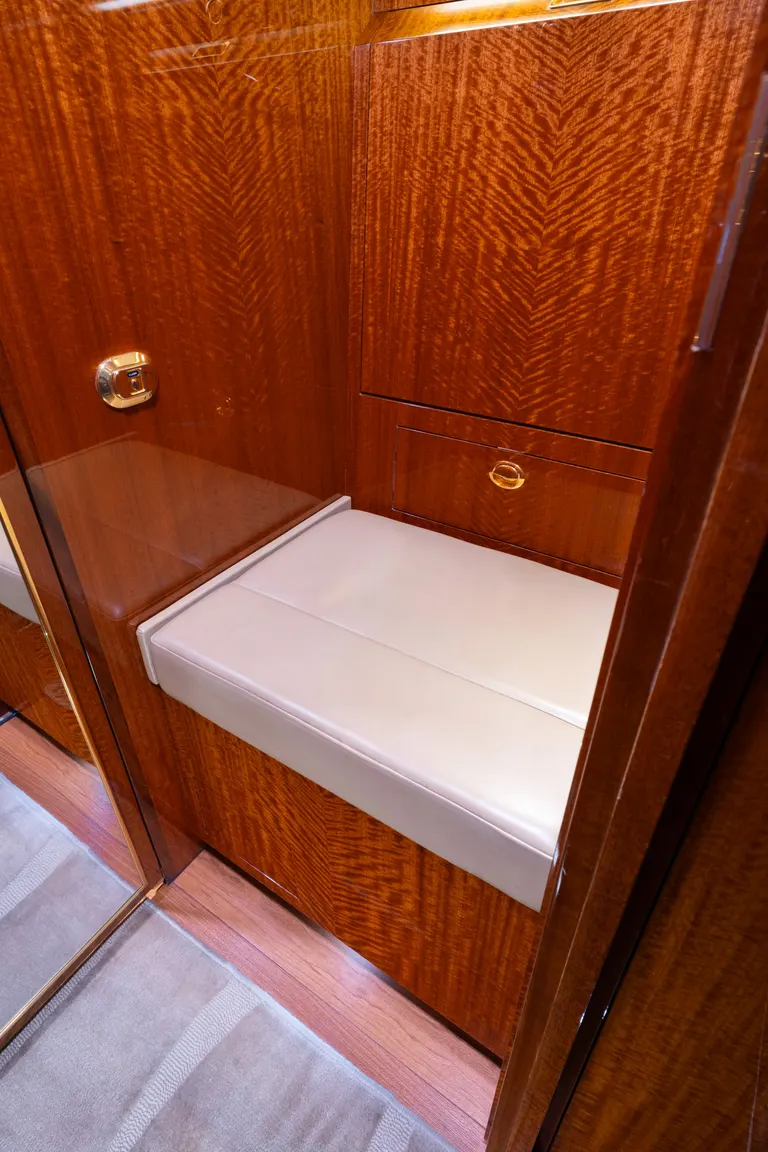 2007 Gulfstream G450 - Photo 16