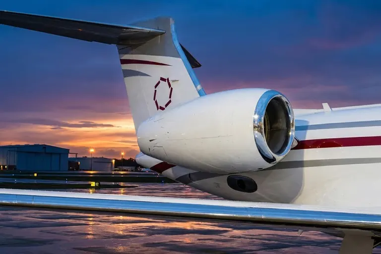 2007 Gulfstream G550 exterior