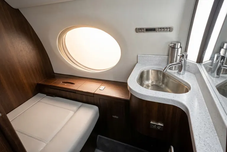 2007 Gulfstream G550 cabin