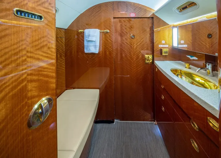 2007 Gulfstream G550 cabin