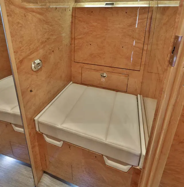 2007 Gulfstream G550 cabin