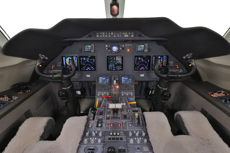 2008 Gulfstream G200 - Photo 2