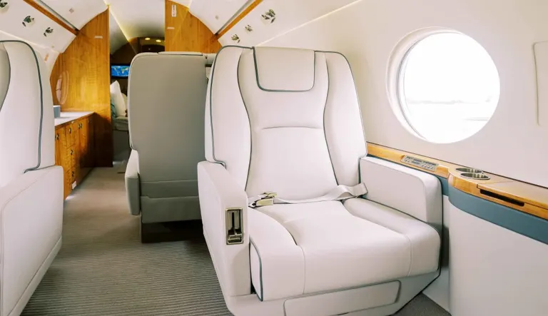 2009 Gulfstream G550 cabin