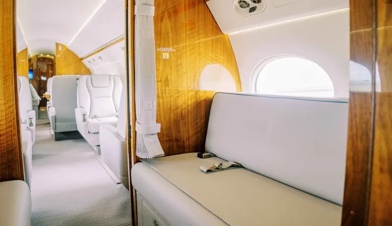 2009 Gulfstream G550 cabin