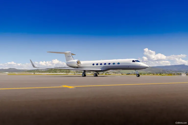 2009 Gulfstream G550 - Photo 10