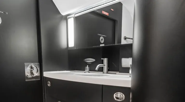 2010 Gulfstream G550 cabin