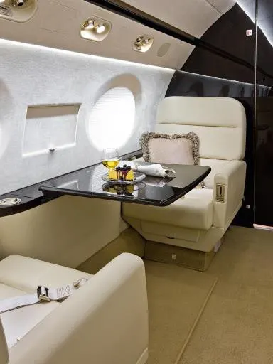 2010 Gulfstream G550 cabin