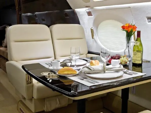 2010 Gulfstream G550 cabin